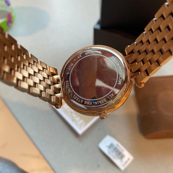 Michael Kors Rose Gold Watch main image 4